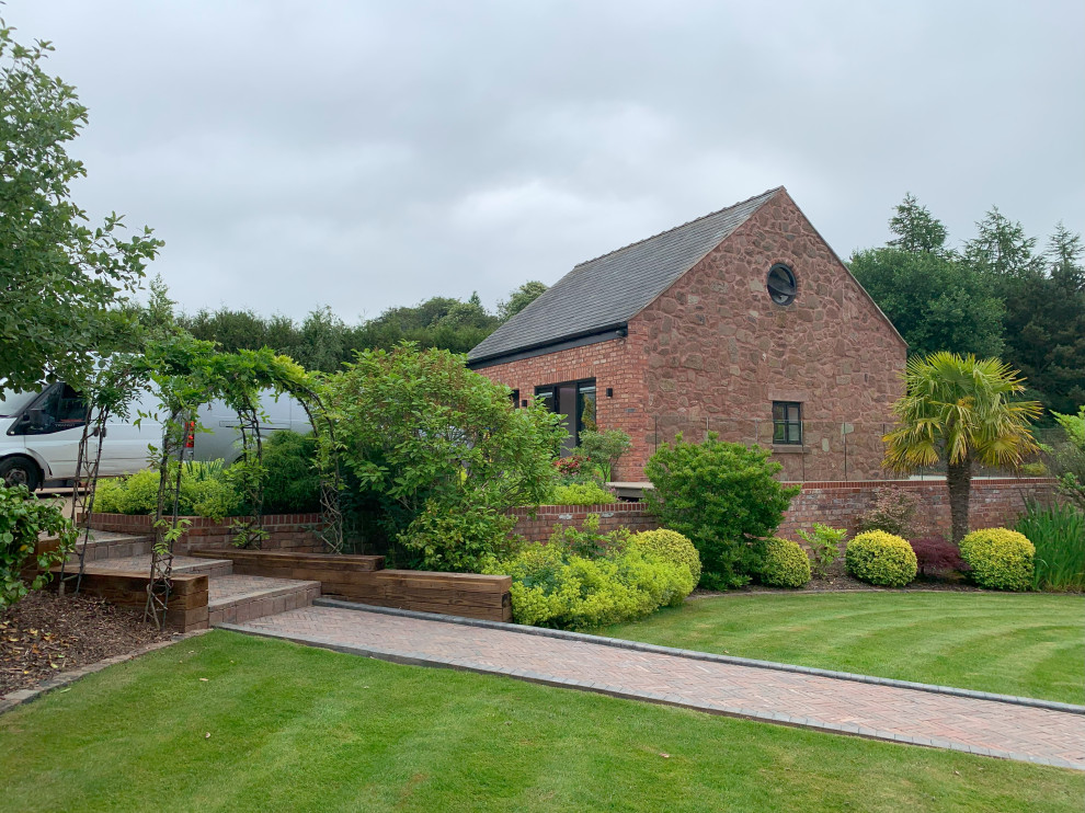 Garage Conversion to Man Pad