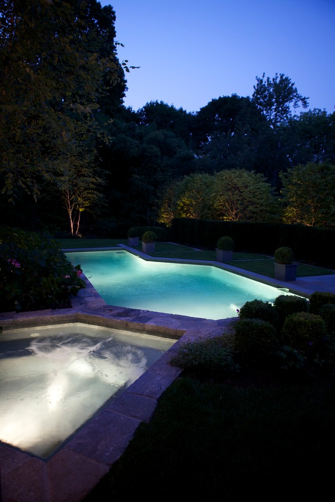 Design ideas for a modern landscaping in New York.