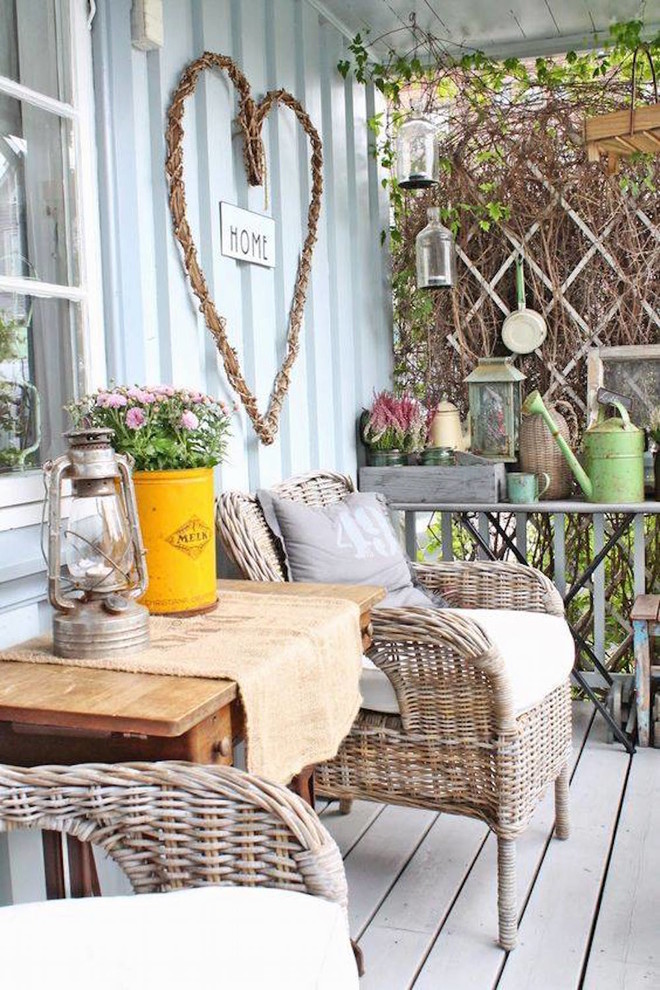 Traditional verandah in Rome.