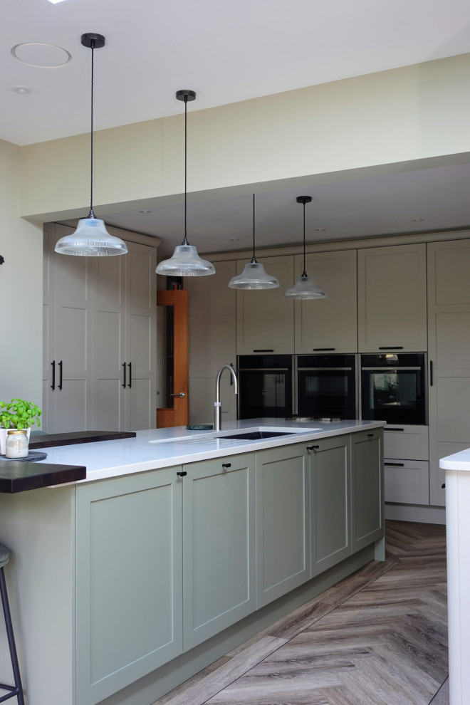 The Bilton Kitchen III - Thornham - RRP £35,550 - Luxe Price £28,350