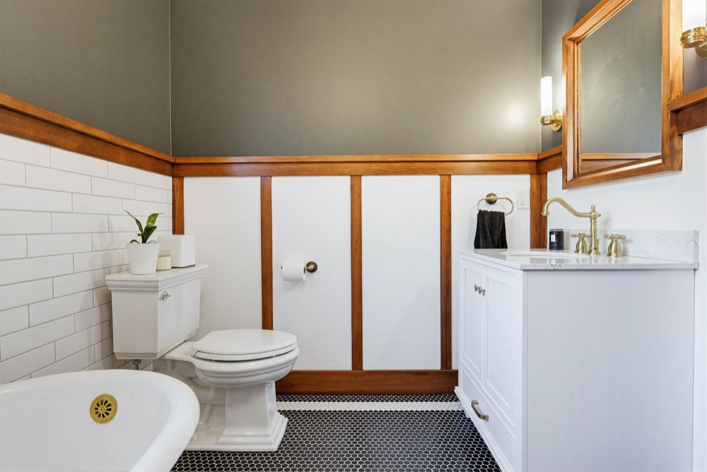 Golden Heights_Kitchen & Baths