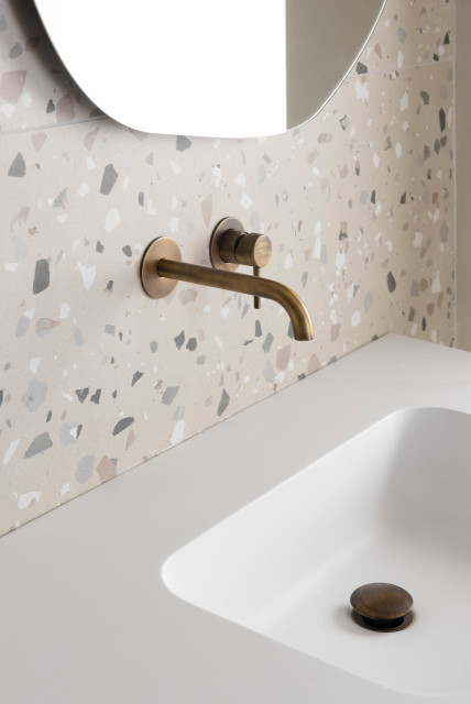 CASSA I&M contemporary-bathroom