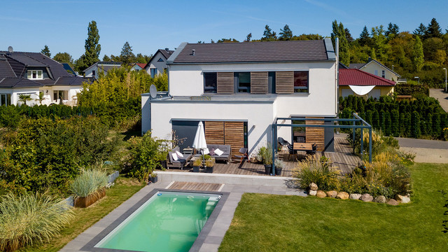 Designhaus in Magdeburg Westerh&uuml;sen pools-and-hot-tubs