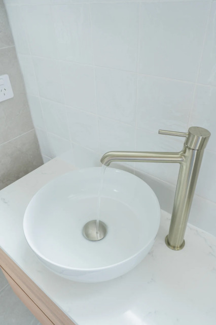Castlecrag | Tranquil Retreat | Upstairs Bathroom modern-bathroom