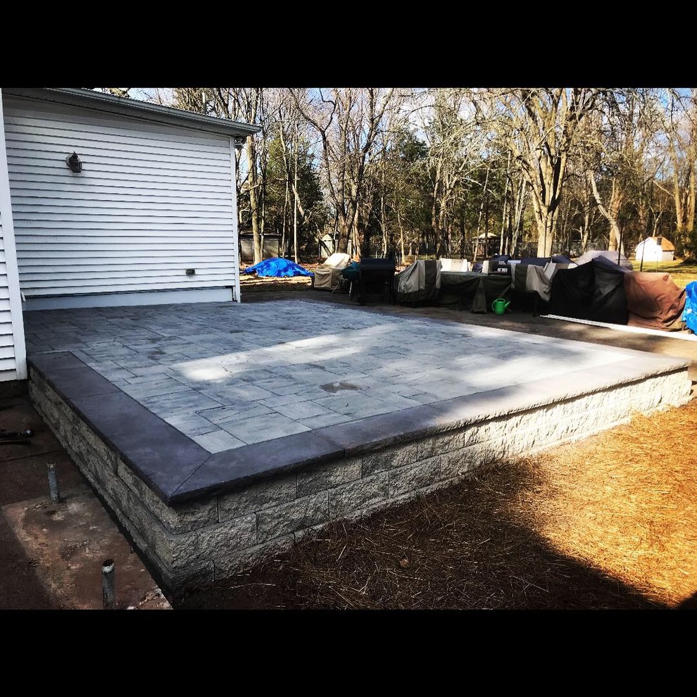 Somerset Raised Paver Patio