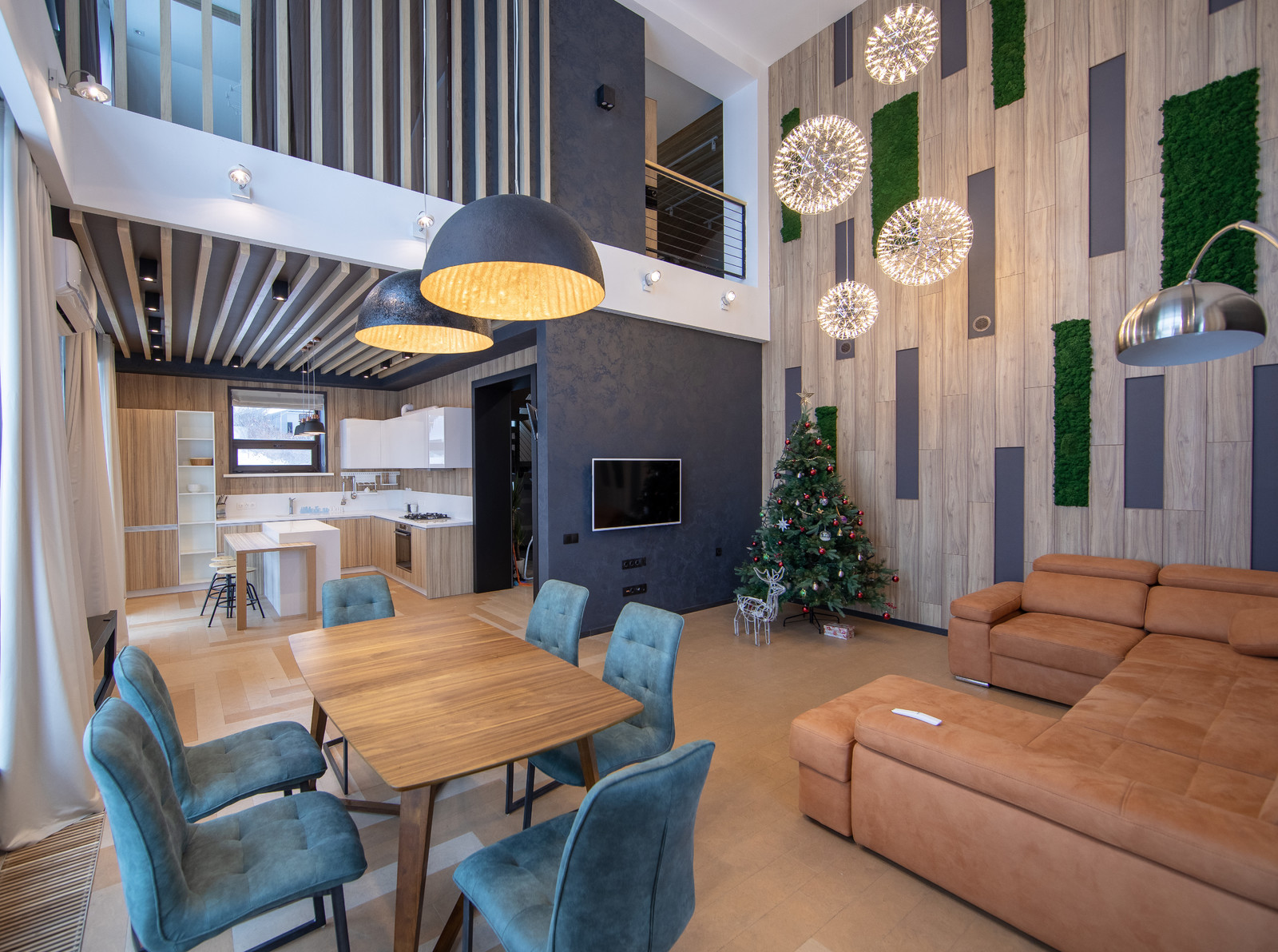 Кухня-гостиная со вторым светом