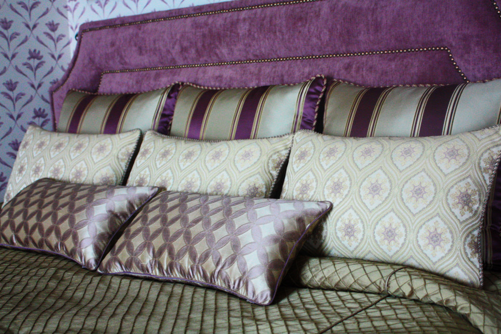 Спальни: оформление кроватей, декоративные покрывала, валики, подушки