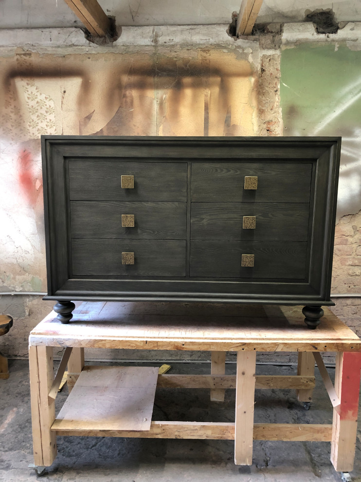 Комод из массива ясеня