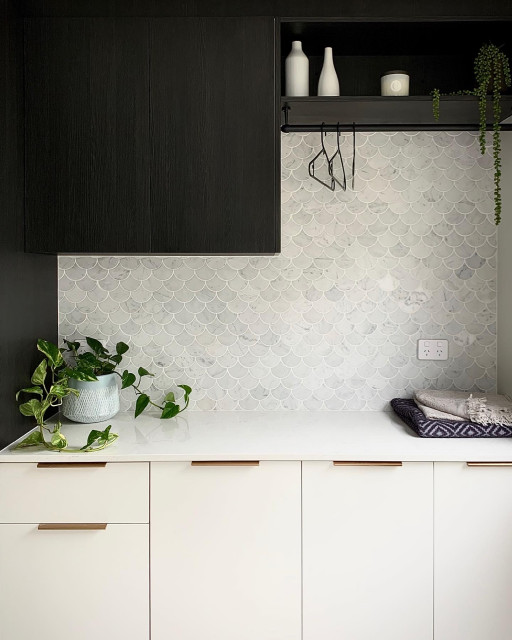 Contemporary Kitchen & Laundry contemporary-service-yard
