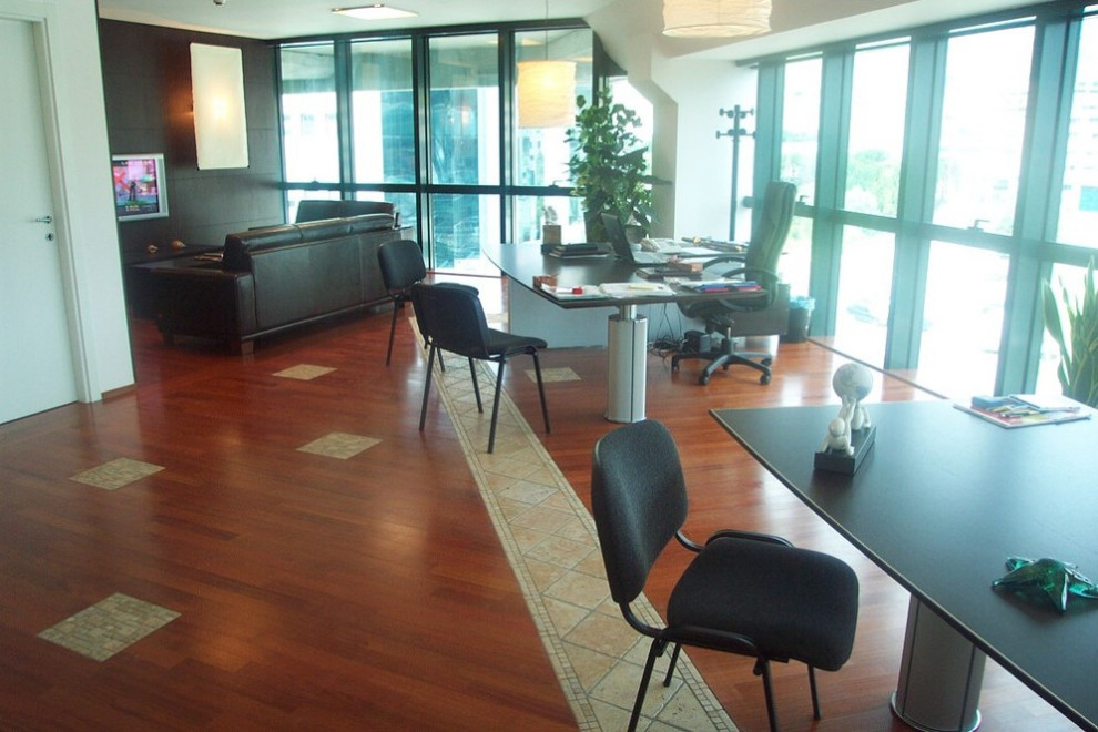 Commercial / Puntoshop Offices