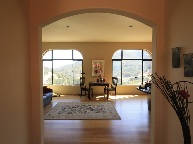 Hillside Adobe modern-arbeitszimmer