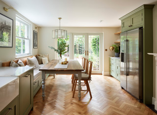 Sunlight Streams Into an Elegant Green-and-Wood Kitchen (13 photos)
