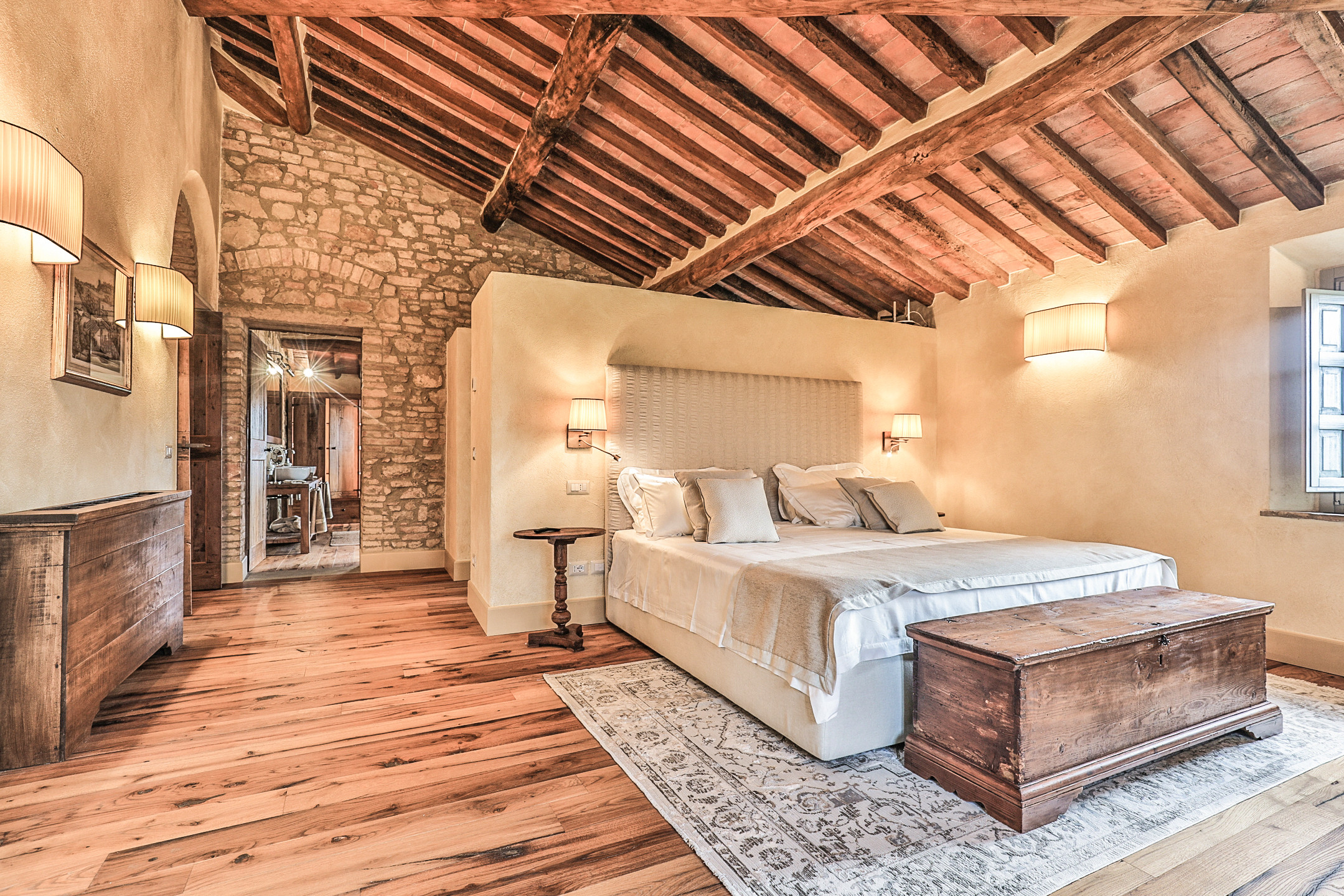 75 Mediterrane Schlafzimmer mit Holzdecke Ideen & Bilder - Februar 2024 |  Houzz DE