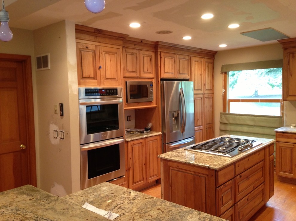 Large mountain style kitchen photo in Chicago