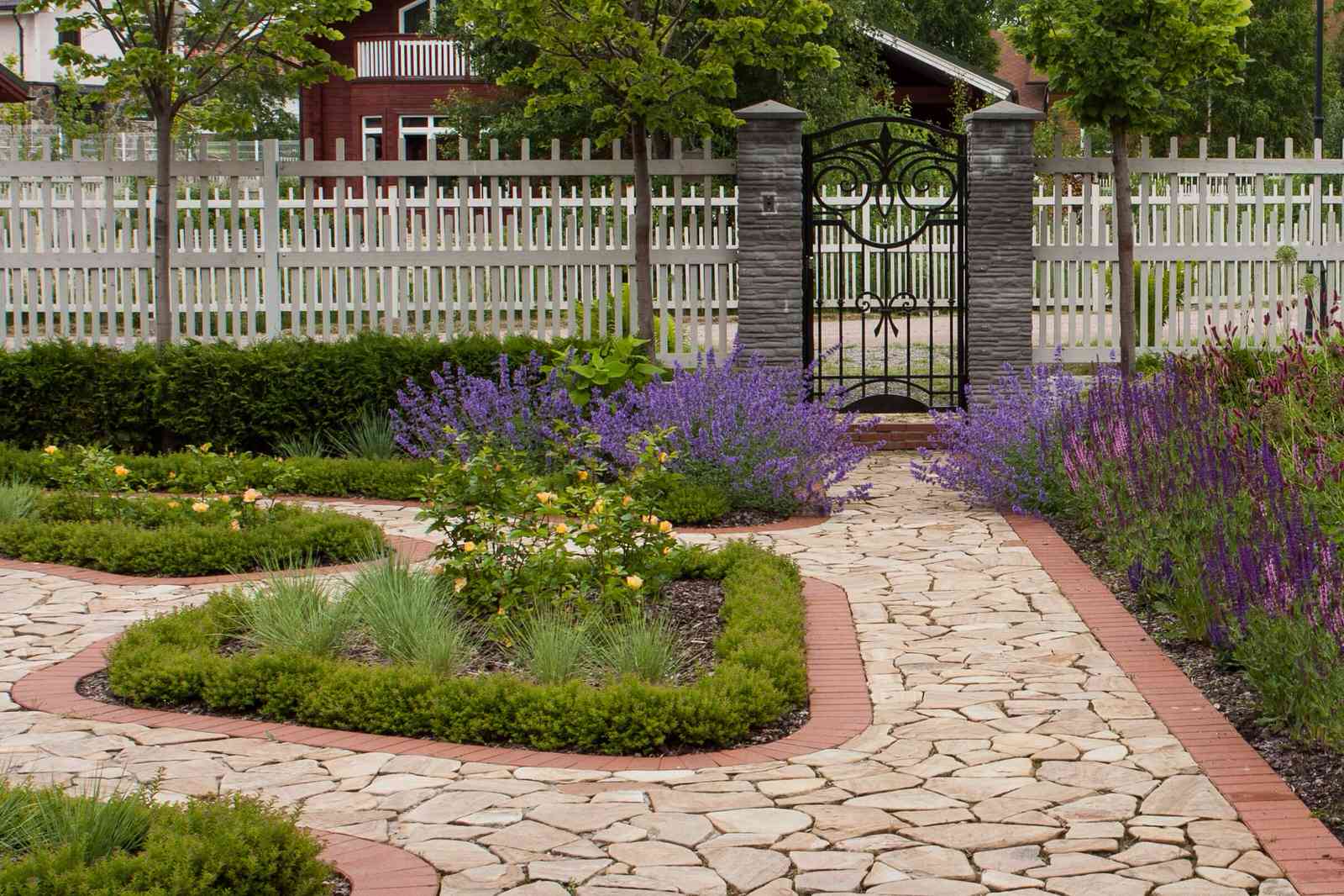 ПОЛЕТ ШМЕЛЯ