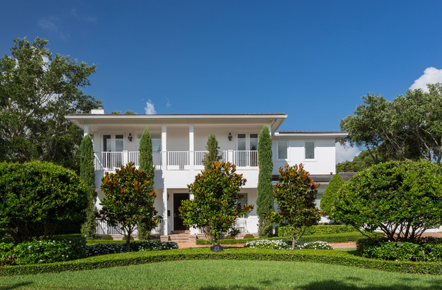 Coral Gables Transitional Gem clasico-fachada