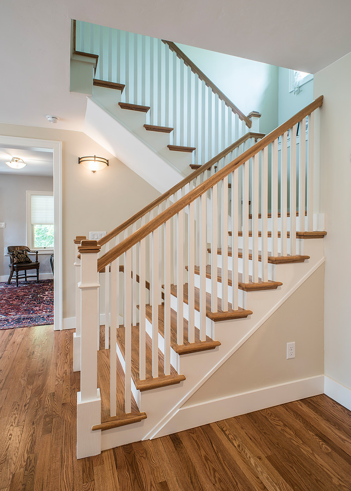 Inspiration for a mid-sized traditional staircase in Denver.