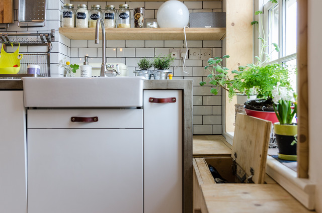 Hackney Flat eclectic-kitchen