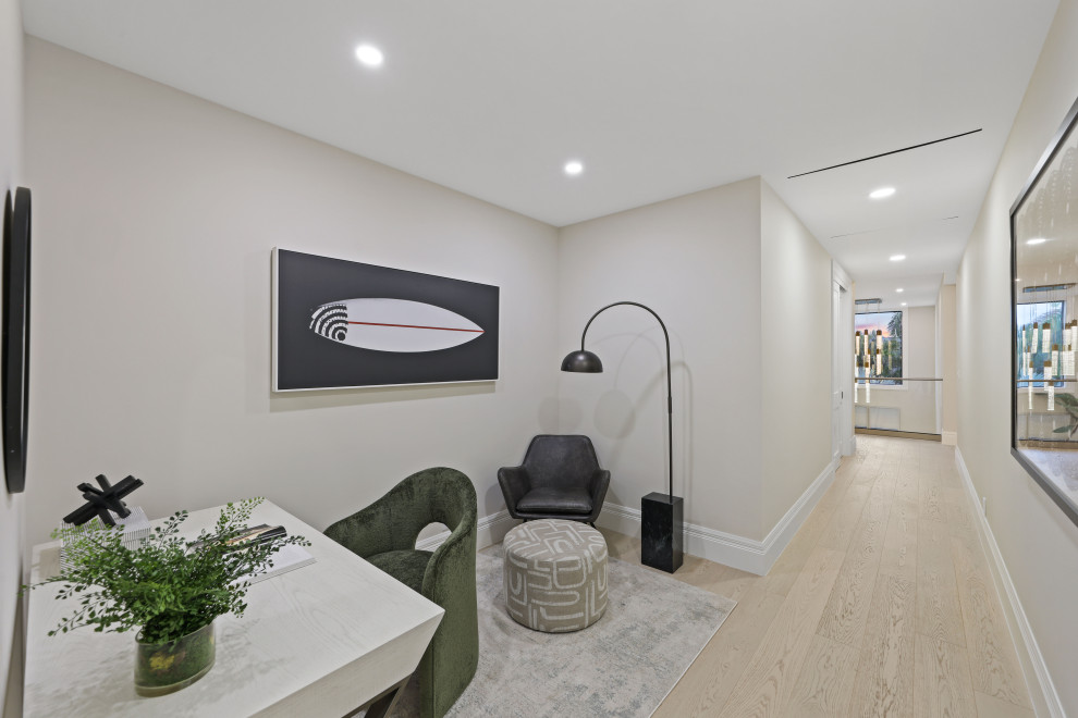 PRIVATE RESIDENCE - OCEAN RIDGE