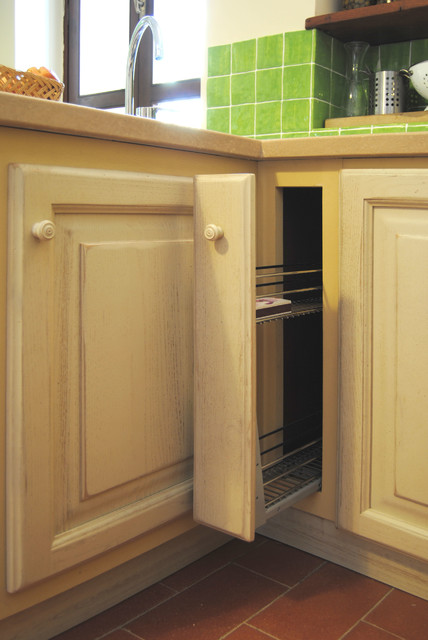 Cucina country shabby-chic-style-kitchen