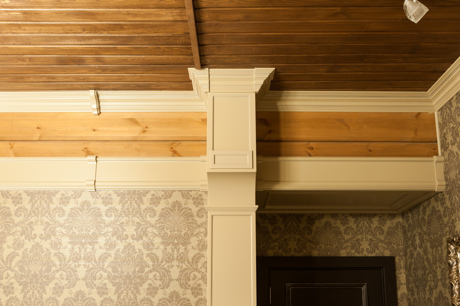 Дом у Медного озера