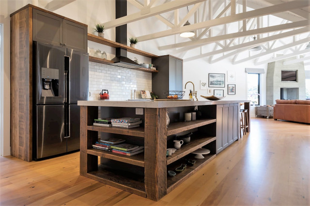 330 Square Metre Waitoki Masonry Home Kitchen rustic-kitchen