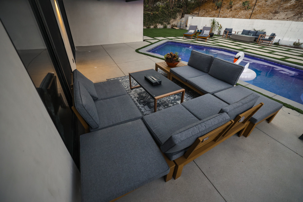 West Hills Remodel - Parthenia St