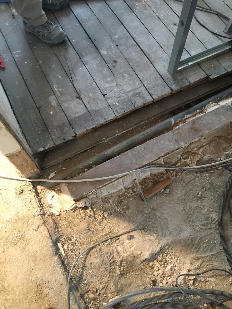 65 m2 / bld la chapelle PARIS
