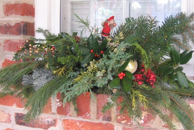 Outdoor Window Holiday Swag Eclectic Philadelphia By Easydesigns Outdoor Window Holiday Swag Eclectic