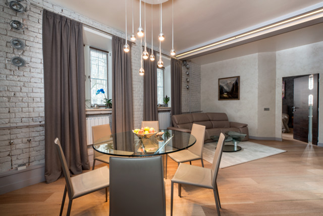 Серая зеркальная квартира