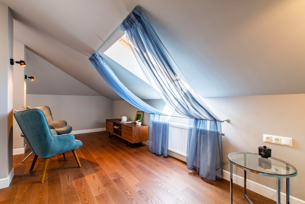 Гостевая спальня с личным санузлом.