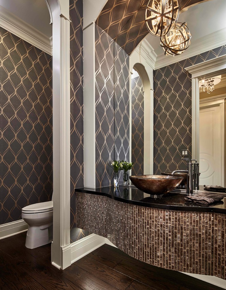 Inspiration for a transitional bathroom remodel in Chicago