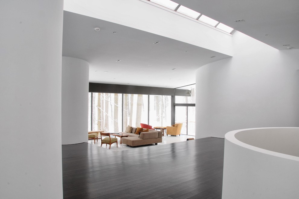 Photo of a modern living room in Philadelphia.