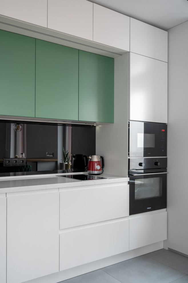 Светлая стильная кухня