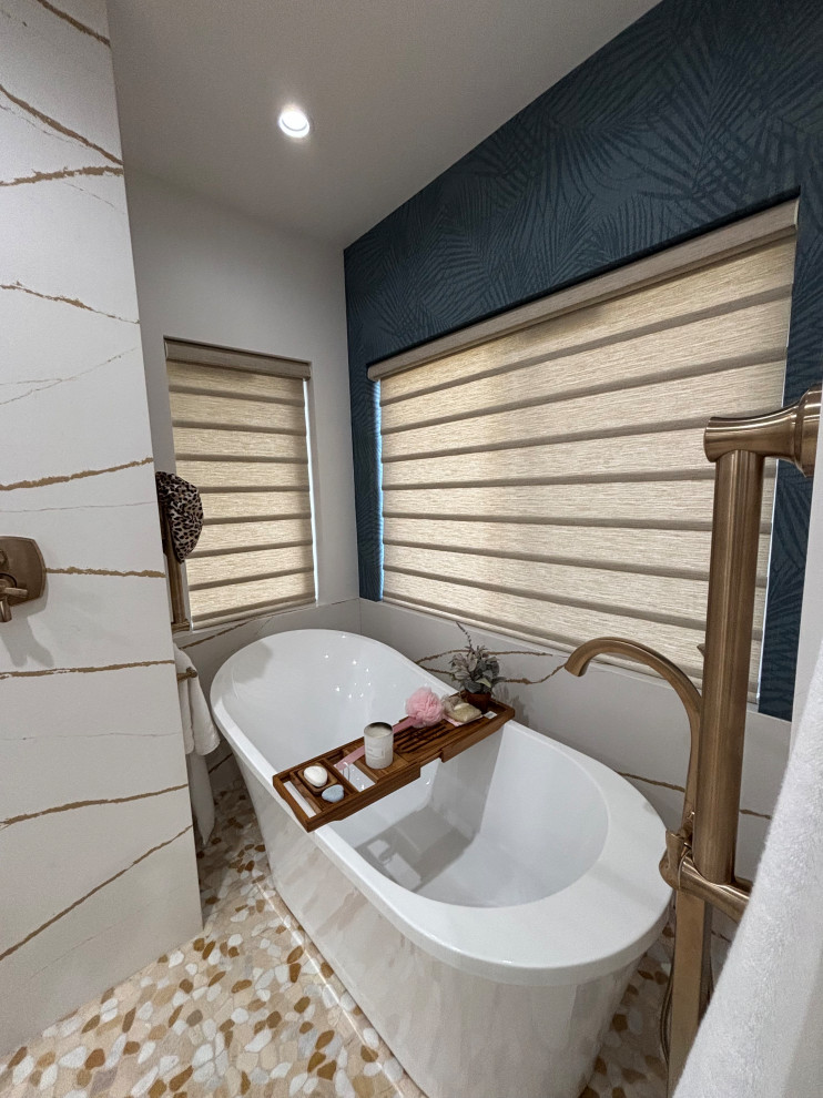 Nicholson Primary Bathroom