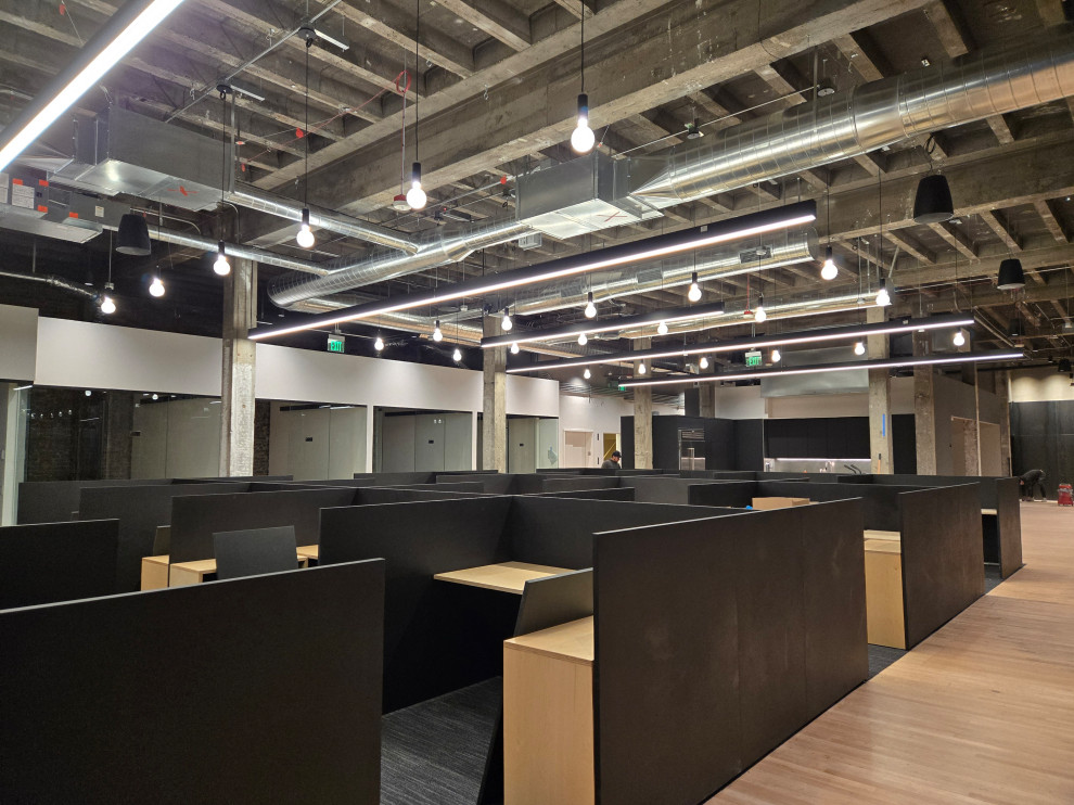 4th and Union Men's Warehouse building