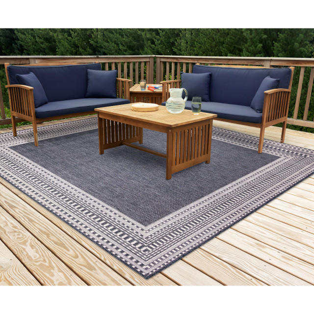 Malibu Etched Border Indoor/Outdoor Rug, 7'10