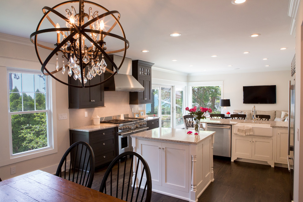 Kitchen - transitional kitchen idea