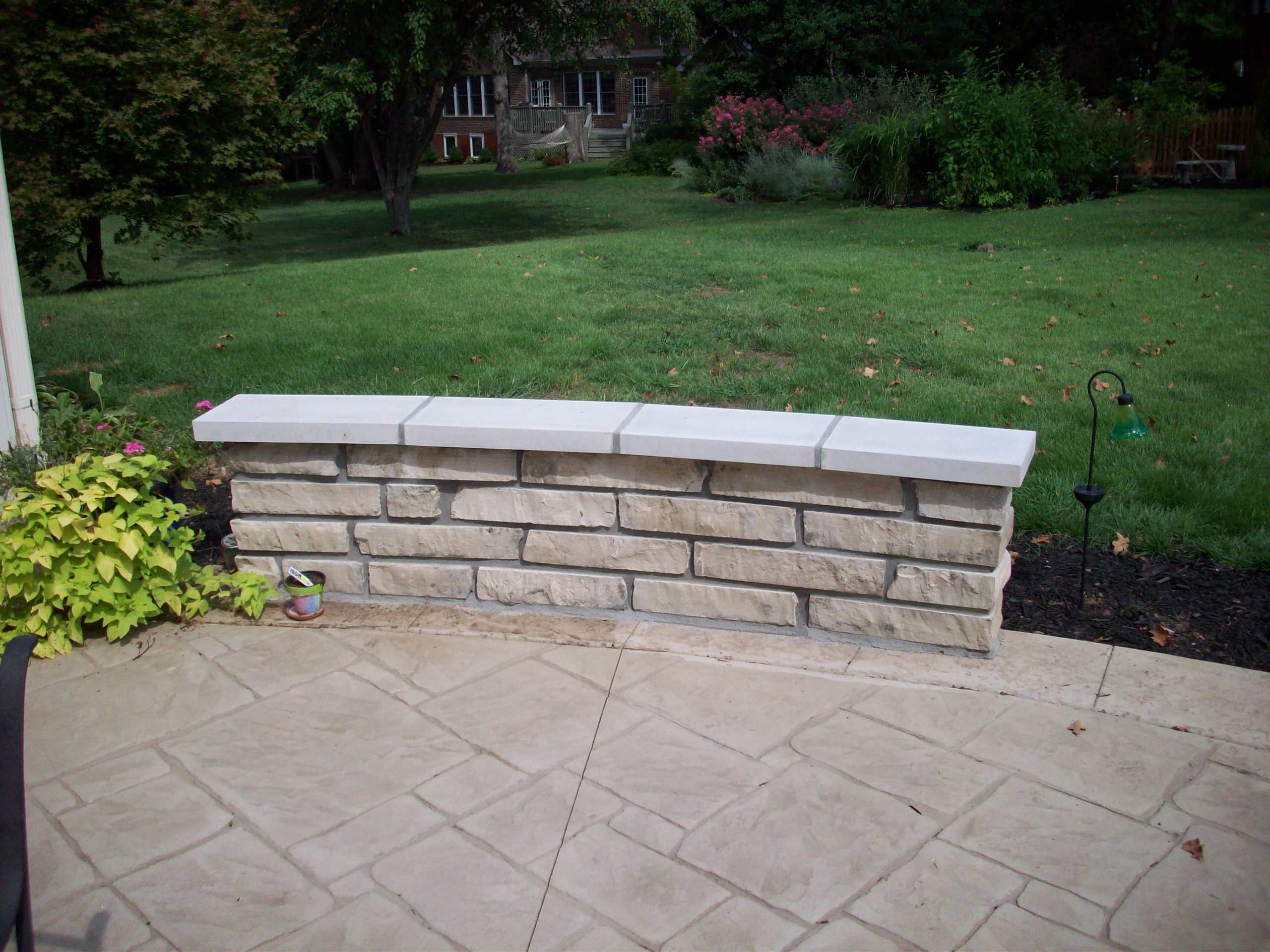Webster Groves, Missouri Aux Vases Limestone Masonry Sitting Wall with Indiana L