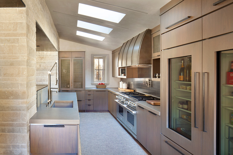 Kitchen - rustic kitchen idea in Denver
