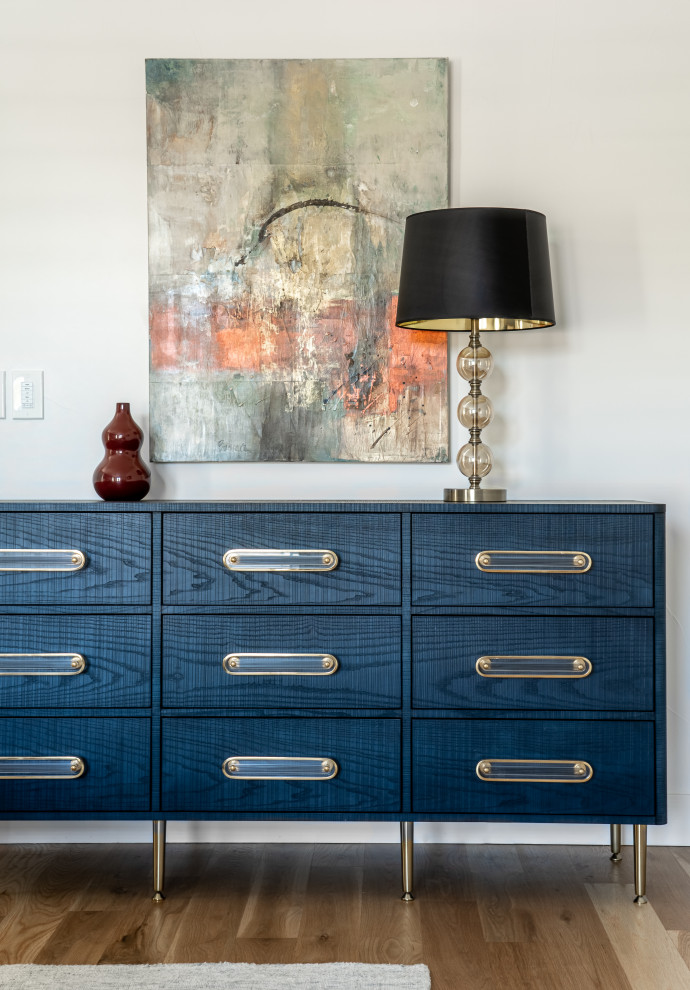 Contemporary Staging with Jewel Tones