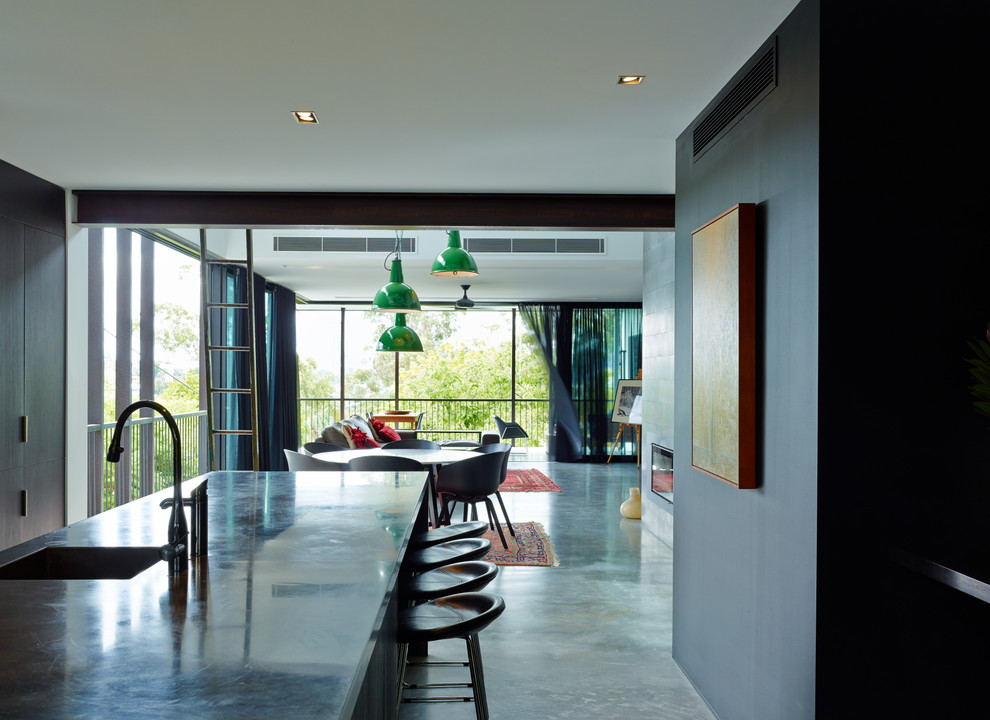 Inspiration for a contemporary family room in Brisbane.