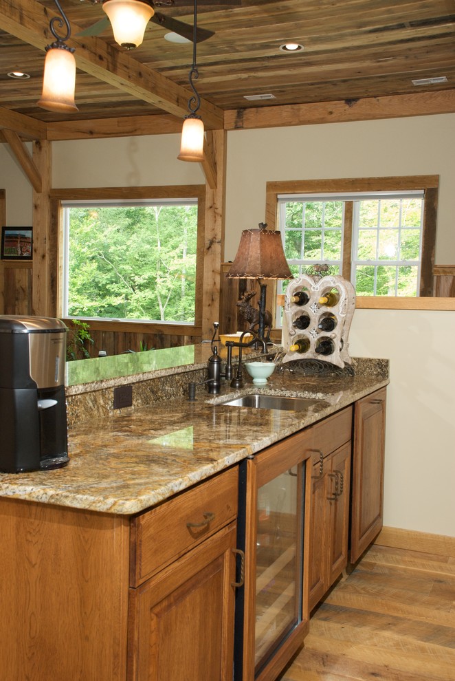 Williamsburg Timber Bonus Room