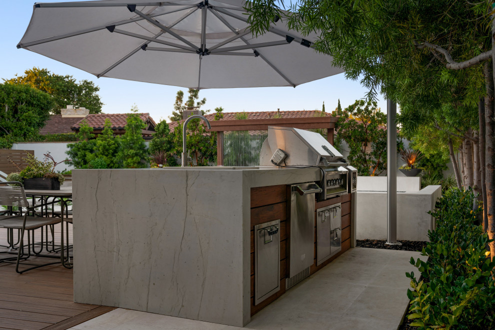 Home design - modern home design idea in Orange County