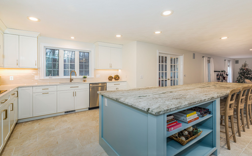 Kitchen - transitional kitchen idea