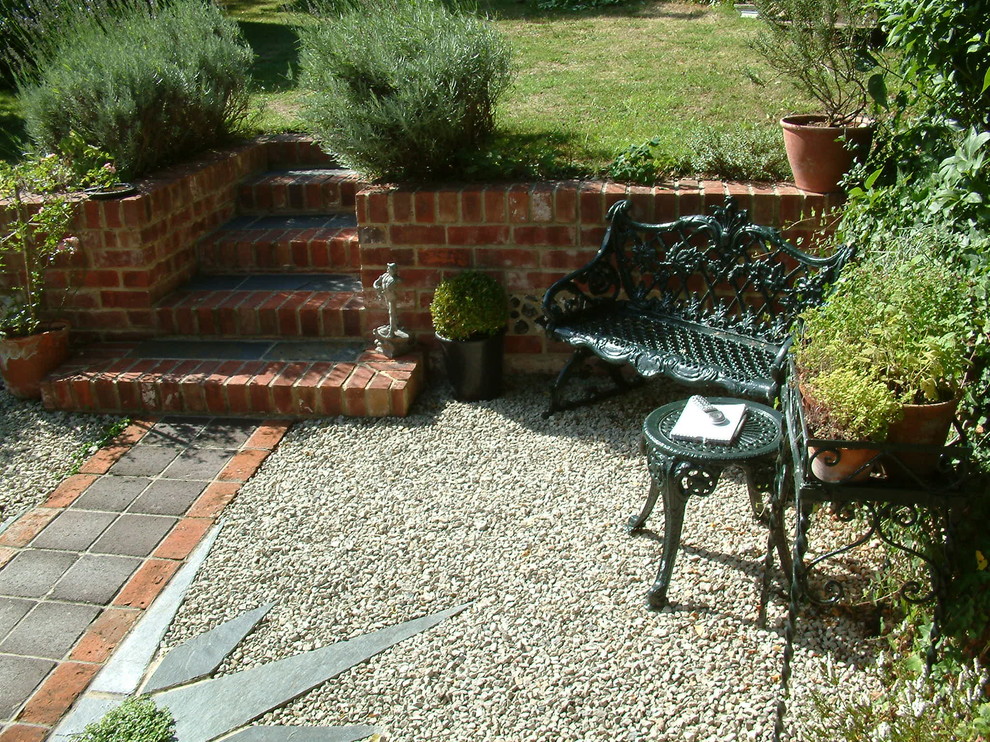 Inspiration for a traditional patio in Hampshire.