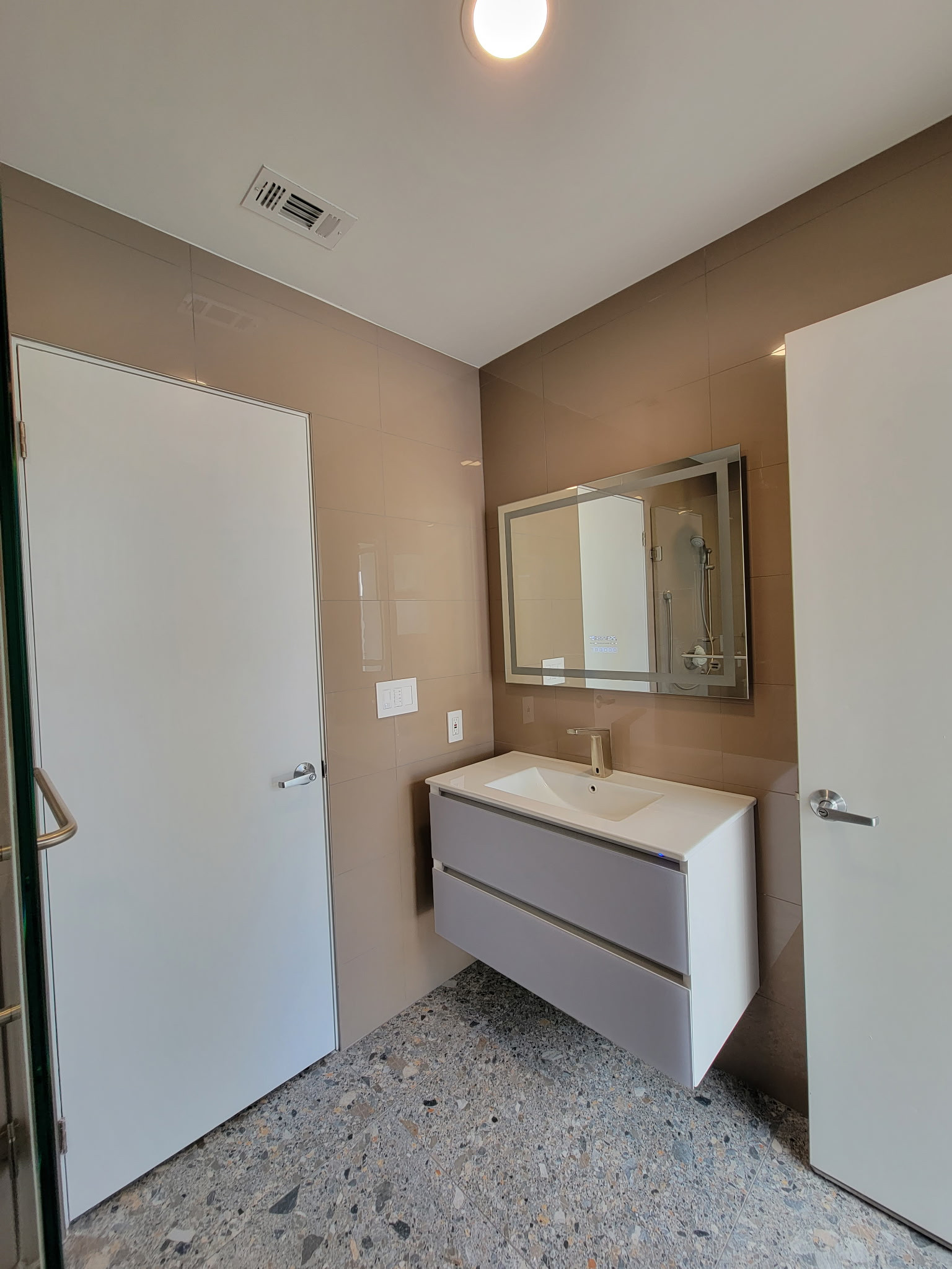 POOL BATHROOM RENOVATION
