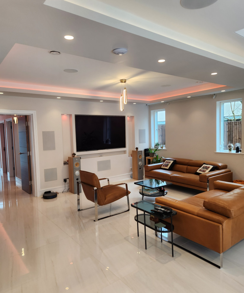Design ideas for a contemporary living room in London.