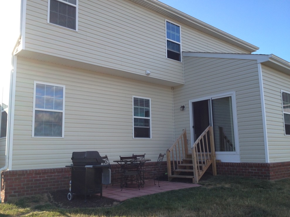 Need advice with incorporating a new porch roof into the existing house.