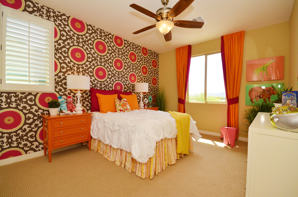 Inspiration for a mid-sized contemporary kids' bedroom for kids 4-10 years old and girls in Phoenix with beige walls and carpet.